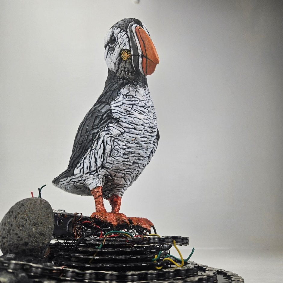 Puffin sculpture by Kristian Saapunki aka RawSculptor