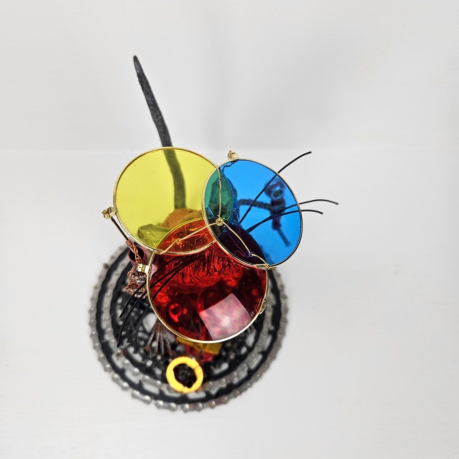 Trashy rat sculpture by Kristian Saapunki aka RawSculptor